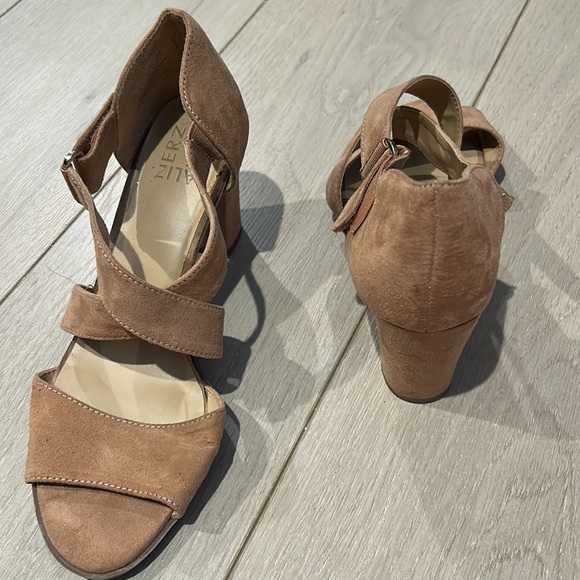 Naturalizer women’s shoes - Picture 3 of 3